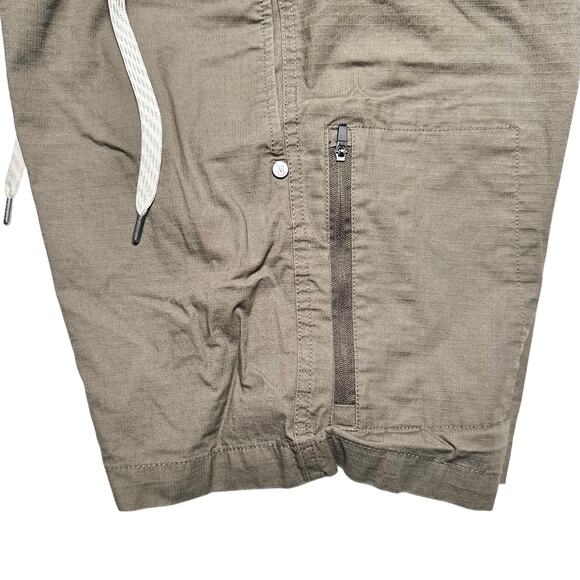 Vuori | Men | Organic Dark Oregano Versatile Active Daily Ripstop Shorts | Small - Picture 9 of 14